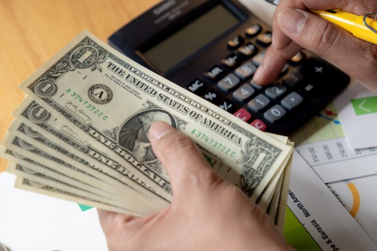 What is money dysmorphia? When money never feels like enough