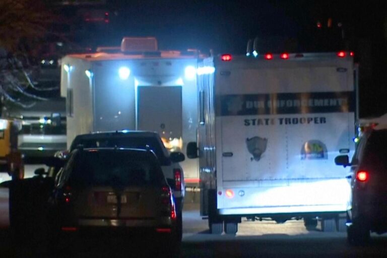 Arizona Department of Public Safety helicopter crash kills pilot and trooper during shooter response