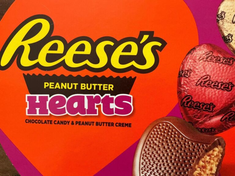 Grandson of the inventor of Reese’s Peanut Butter Cups accuses Hershey of cutting corners