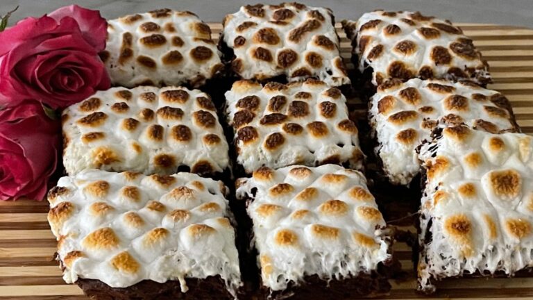 Recipe: Make these delicious S’Mores Brownies for Valentine’s Day