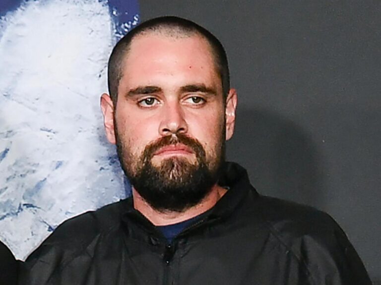 Rob Reiner’s son returns to court, may enter plea in the killing of his parents