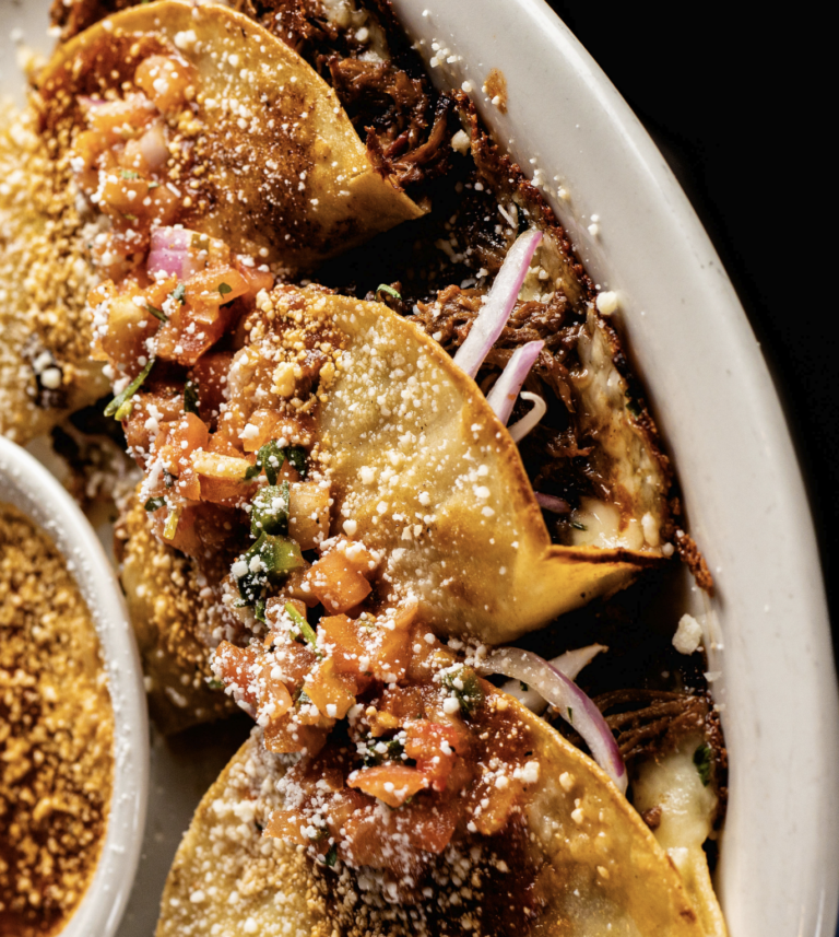 Looking to order some last-minute food for Super Bowl Sunday? 6 restaurants in CT still taking preorders