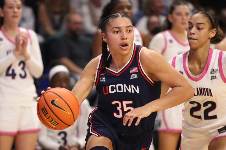 UConn women’s basketball survives first-half scare to clinch Big East championship at Villanova