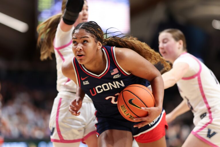 Why Geno Auriemma isn’t surprised by UConn women’s basketball’s late-season struggles