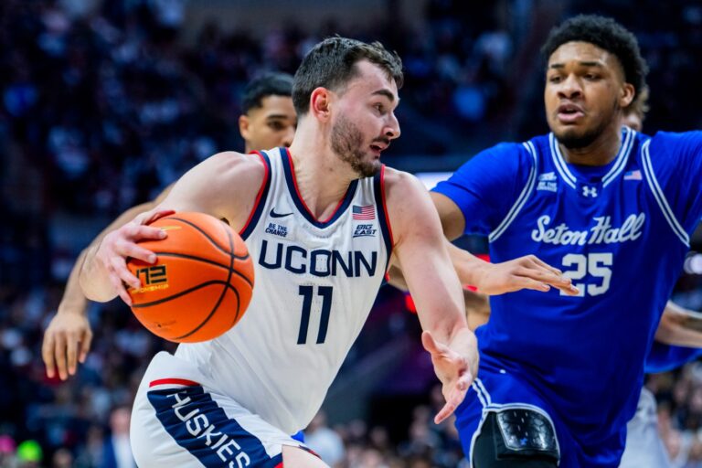 Alex Karaban’s 23 points lead UConn men to 71-67 win over Seton Hall in final home game
