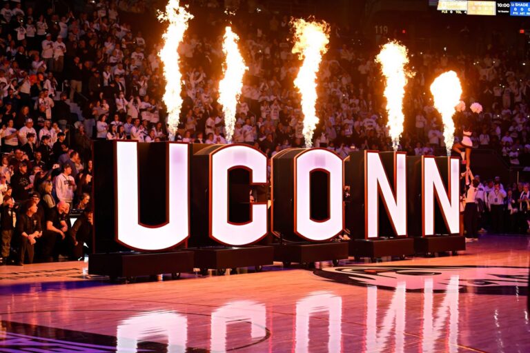 PHOTOS: UConn-Tennessee women’s basketball, Huskies emphatically put latest chapter in win column