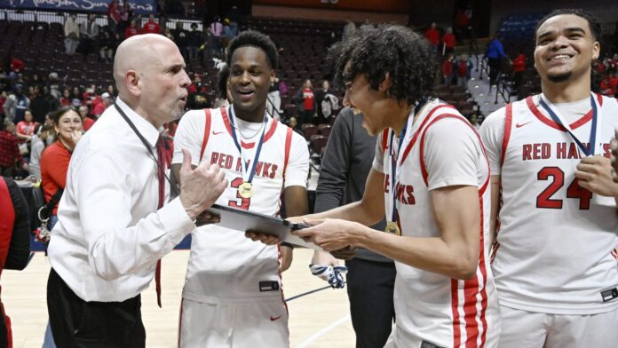 From dream season to nightmare: Why this CT basketball team still believes despite 0-20 record