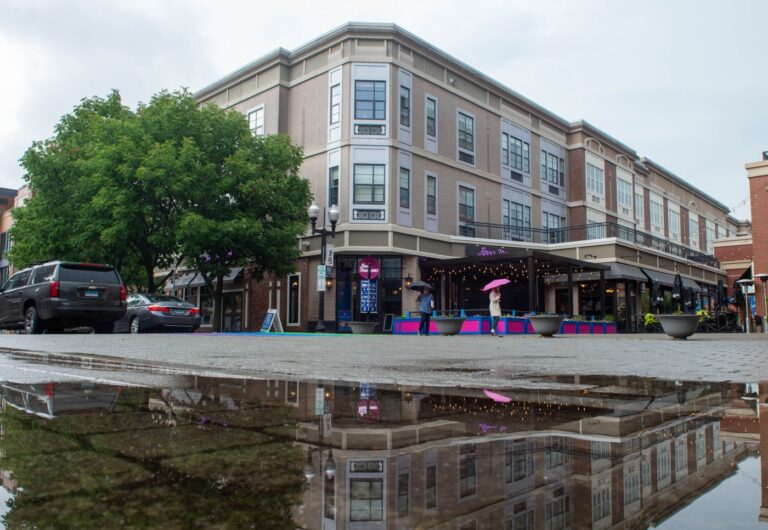 New ‘upscale-casual restaurant’ is coming to CT’s Blue Back Square