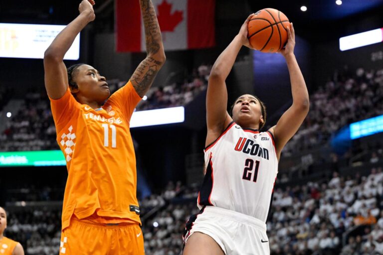 AP women’s basketball player of the week is No. 1 UConn’s Sarah Strong