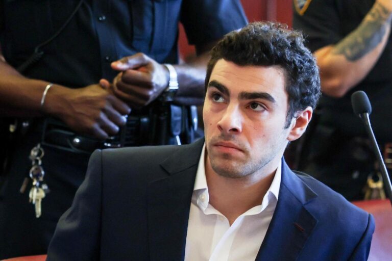 Federal prosecutors won’t appeal ruling barring death penalty in Luigi Mangione case