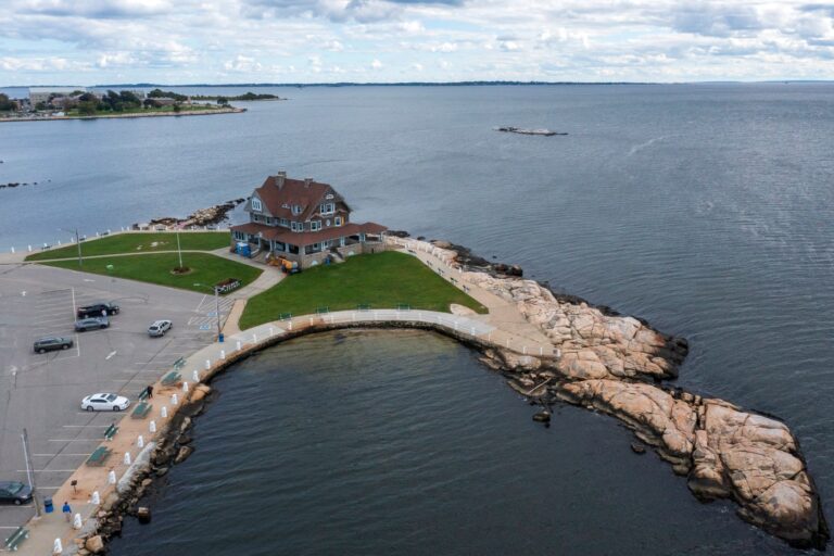 Bob Croft, former CT resident who dived deep into ocean on a single breath, dies at 91