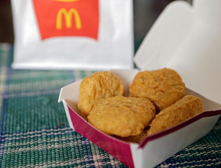 With caviar McNuggets and heart-shaped pizza, fast food chains hope to win Valentine’s diners