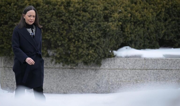 Machado says she’ll return to Venezuela soon, despite warning from Delcy Rodríguez