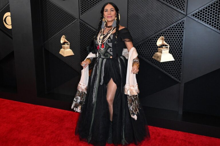 Grammy winner Lila Downs returns with a message for a polarized moment