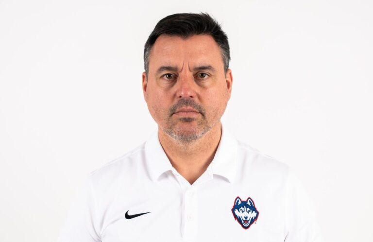 Dom Amore’s Sunday Read: Jersey football royalty finds way to UConn; Shea on Geno’s magic and more